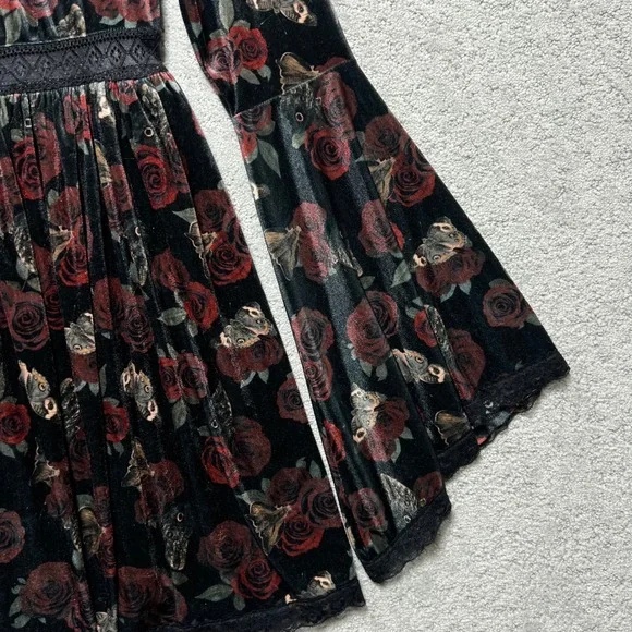 Thorn & Fable Dress Womens SM Velvet Bell Sleeve Mini Dress Rose Butterfly Print - Picture 7 of 15